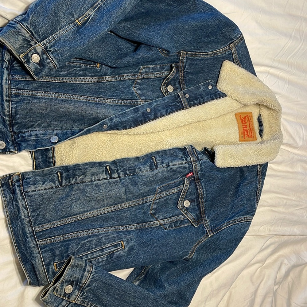 Levi’s original denim sherpa lined trucker jacket